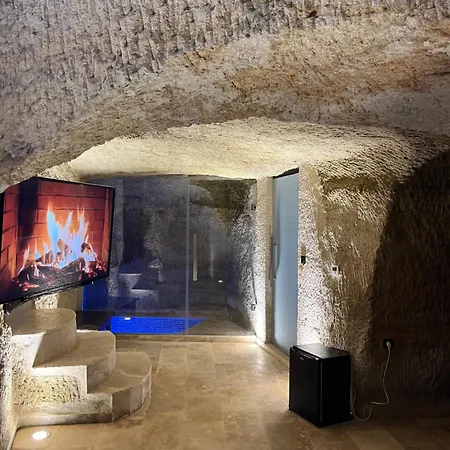 Hotel Chakra Special Caves *