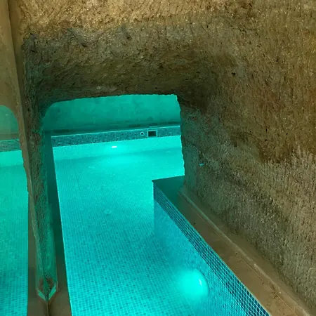 Hotel Chakra Special Caves