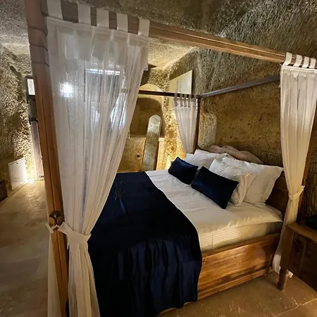 Chakra Special Caves Hotel