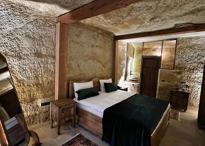 Chakra Special Caves Отель *