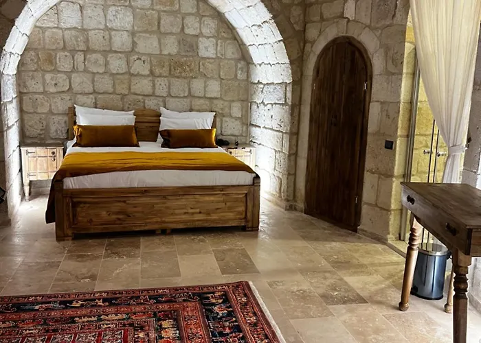 Chakra Special Caves Отель *